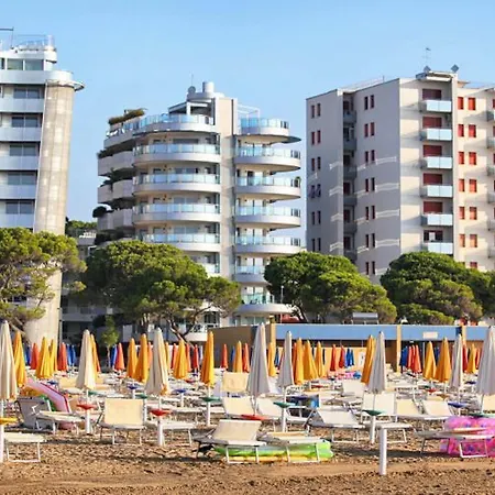 Great With Lift And Terrace By Beahost Appartement